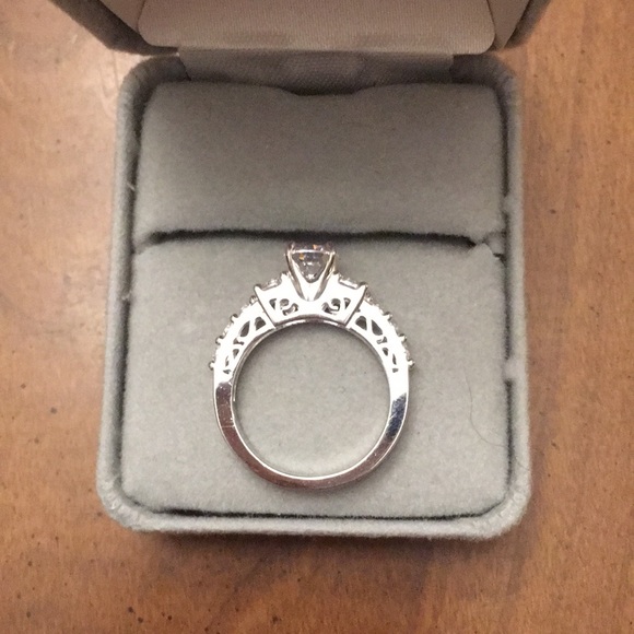 STERLING SILVER AND CZ ENGAGEMENT RING - Picture 2 of 6